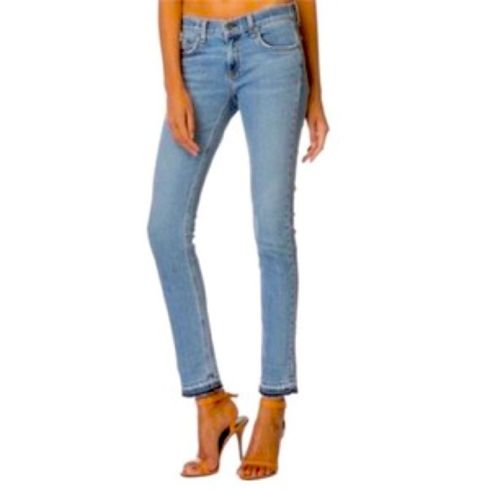 Rag & Bone skinny jeans size 26/ US 5/ Small Comfortable and stylish.